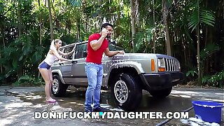 DON'T FUCK MY step DAUGHTER - Unhealthy Sierra Nicole Fucks Be imparted to murder Carwash Man